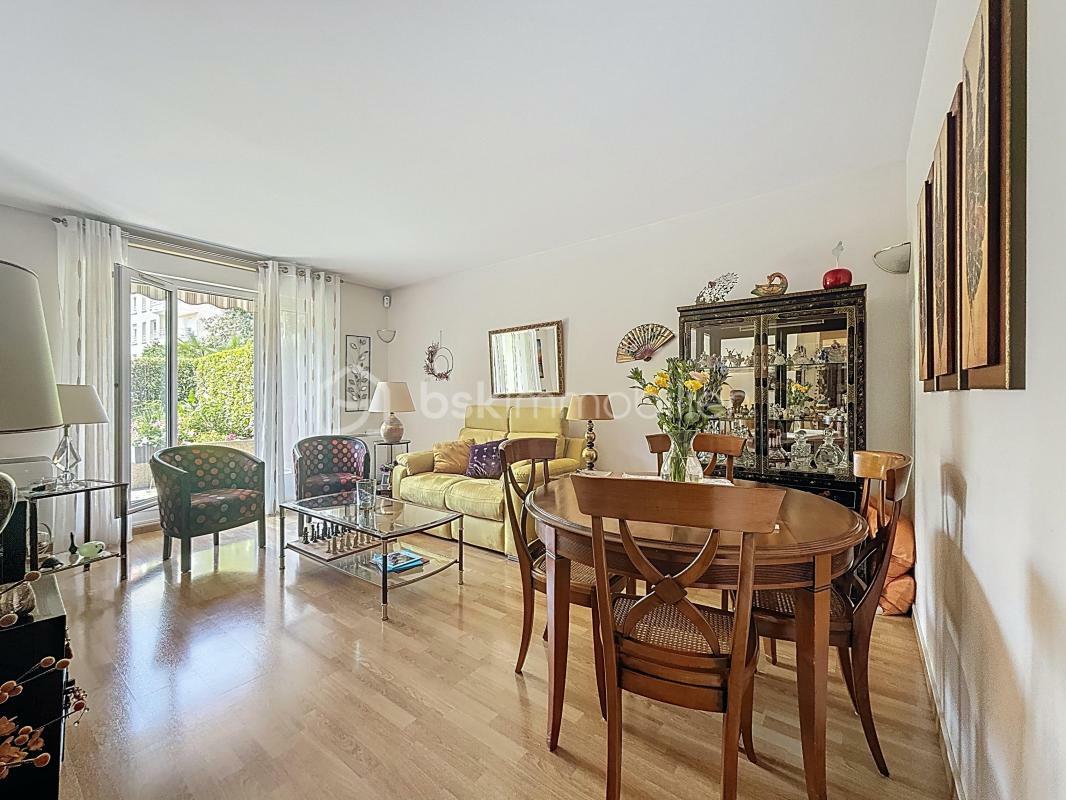 AULNAY-SOUS-BOIS – 3 pièces de 69m2 avec terrasse et jardin privatif de 57m2 en résidence sécurisée