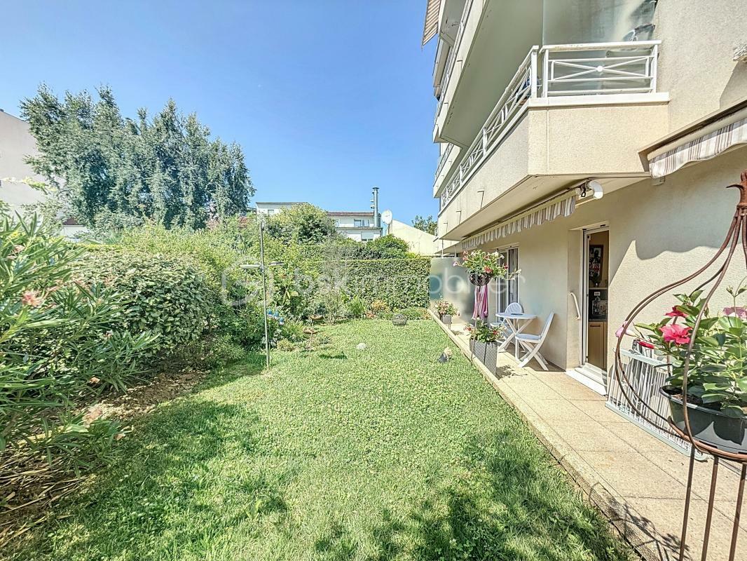AULNAY-SOUS-BOIS – 3 pièces de 69m2 avec terrasse et jardin privatif de 57m2 en résidence sécurisée