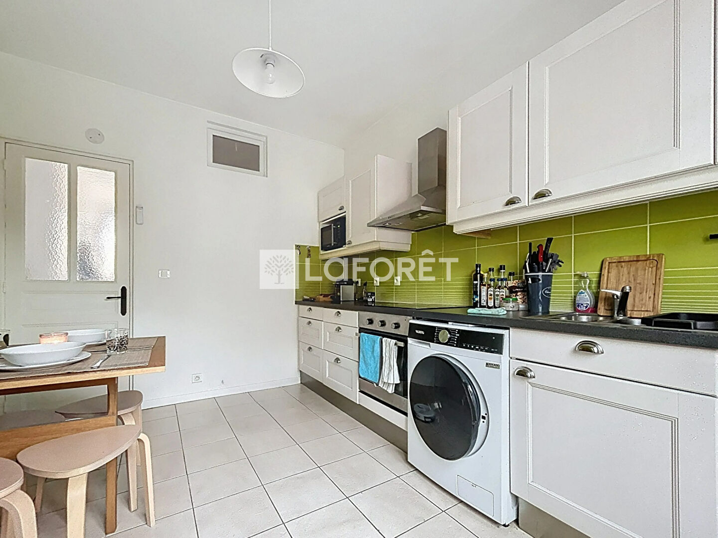 apartment 1100€ 47.02m2