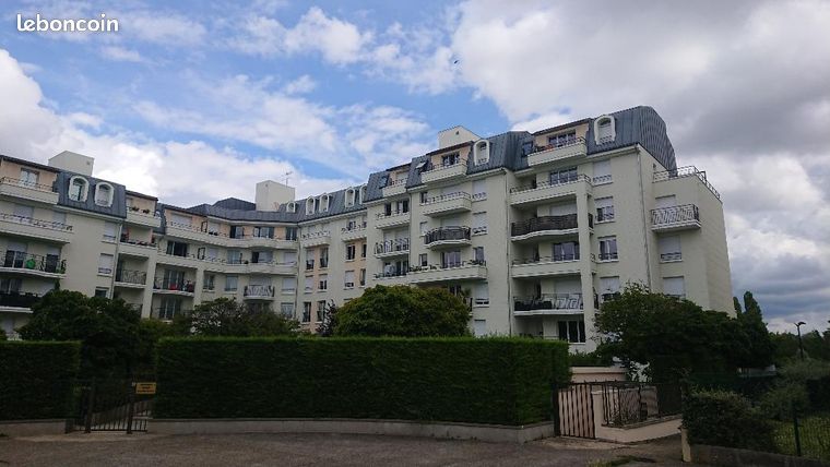 Location studio MEUBLE 30 m2