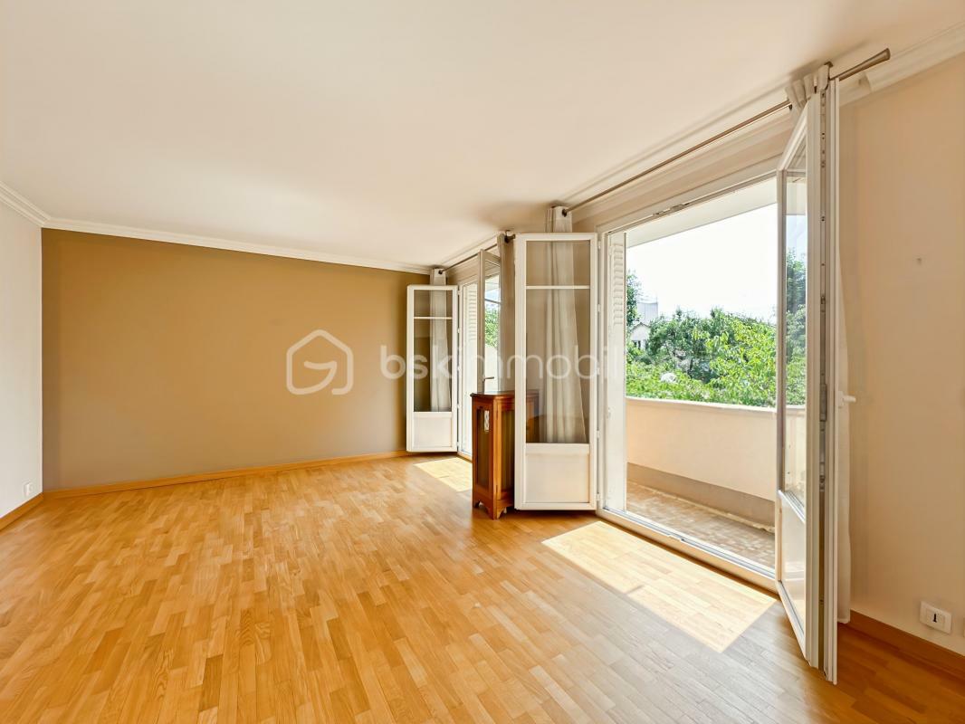 Le Perreux-sur-Marne — Grand appartement familial au calme, avec potentiel 3 chambres