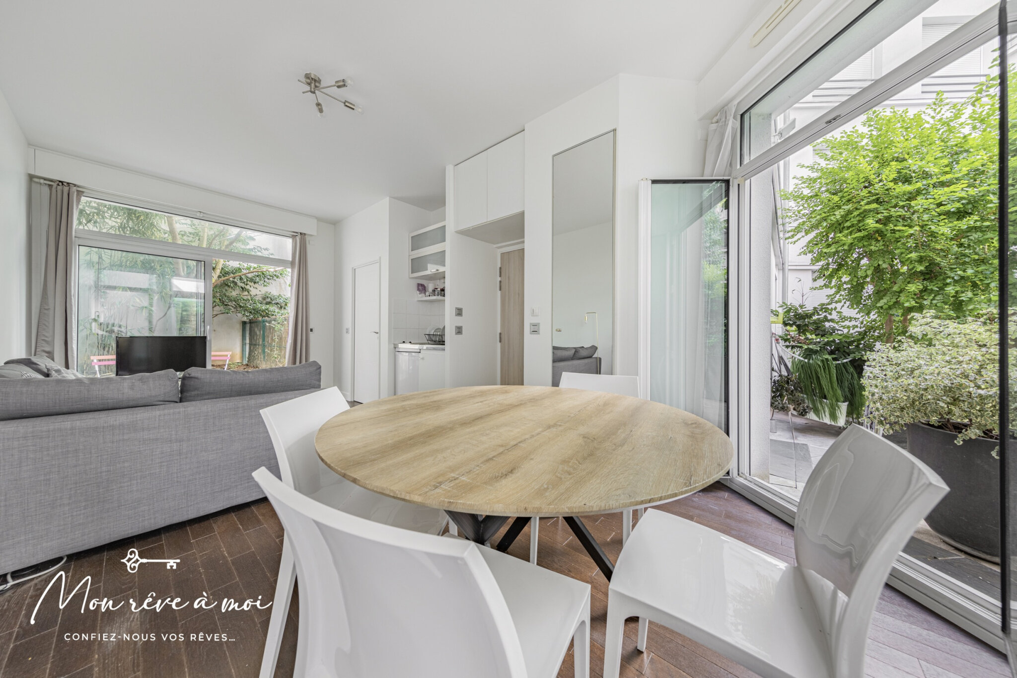 Studio de 25m2 lumineux, traversant et au calme, avec terras