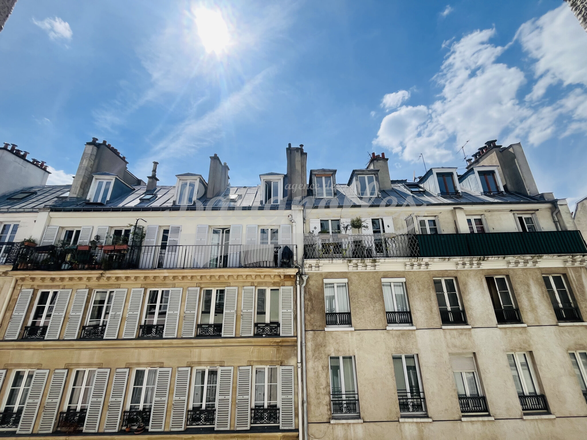 Appartement deux pièces 44.66m2 REPUBLIQUE - PARIS 11