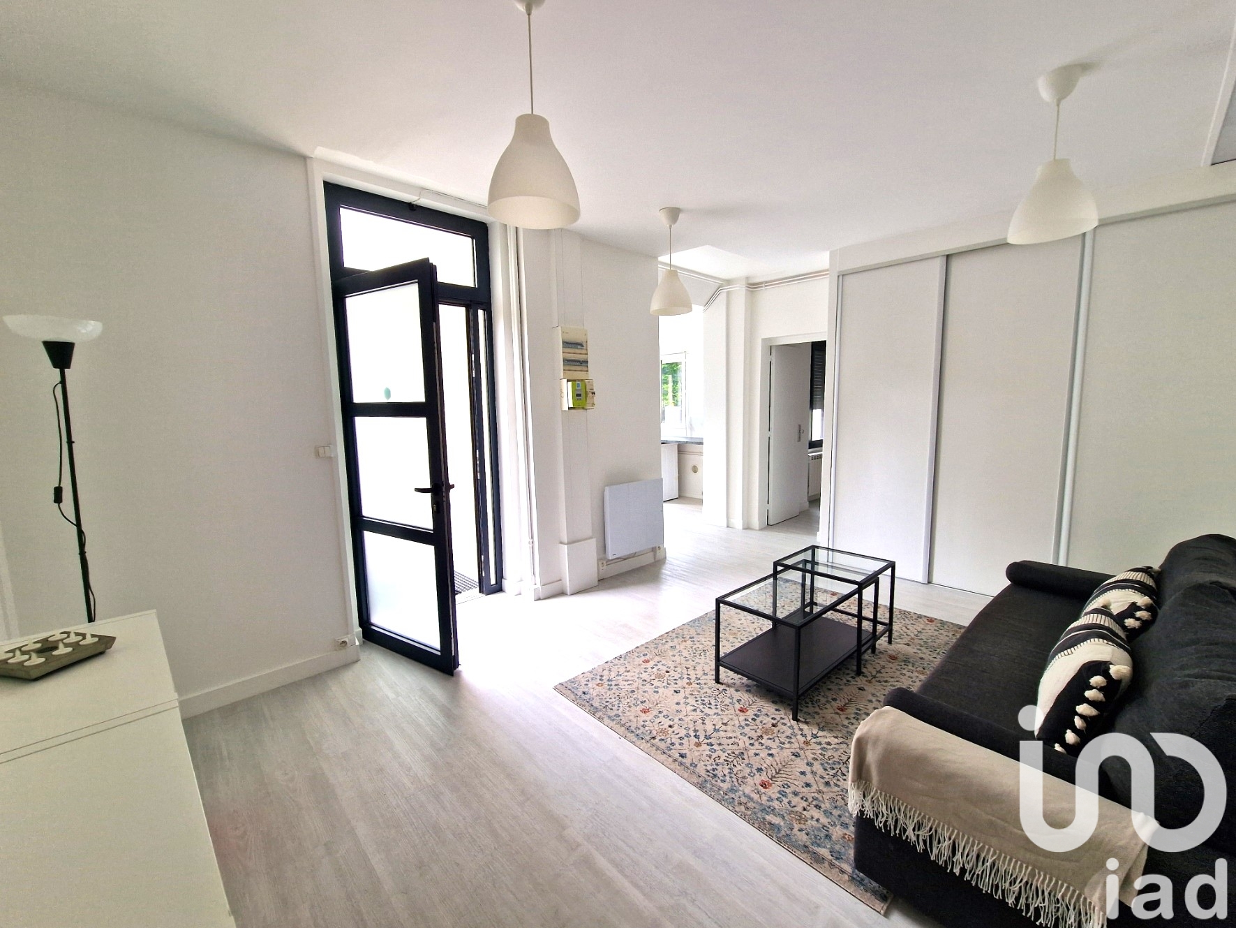 Appartement à NOISY LE GRAND (93160)