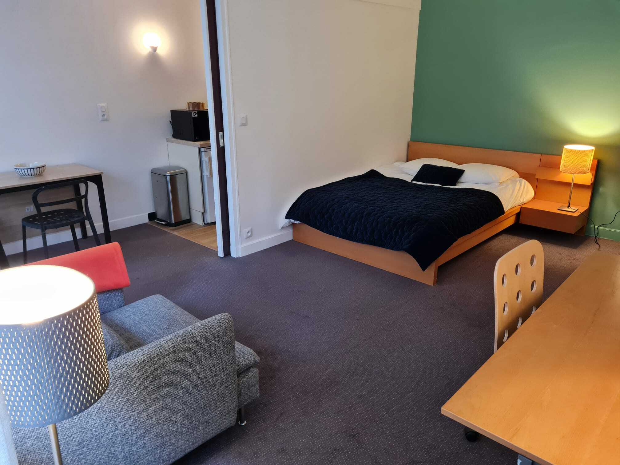 Grand studio meublé 40 m2 - Paris 16ème (Auteuil)