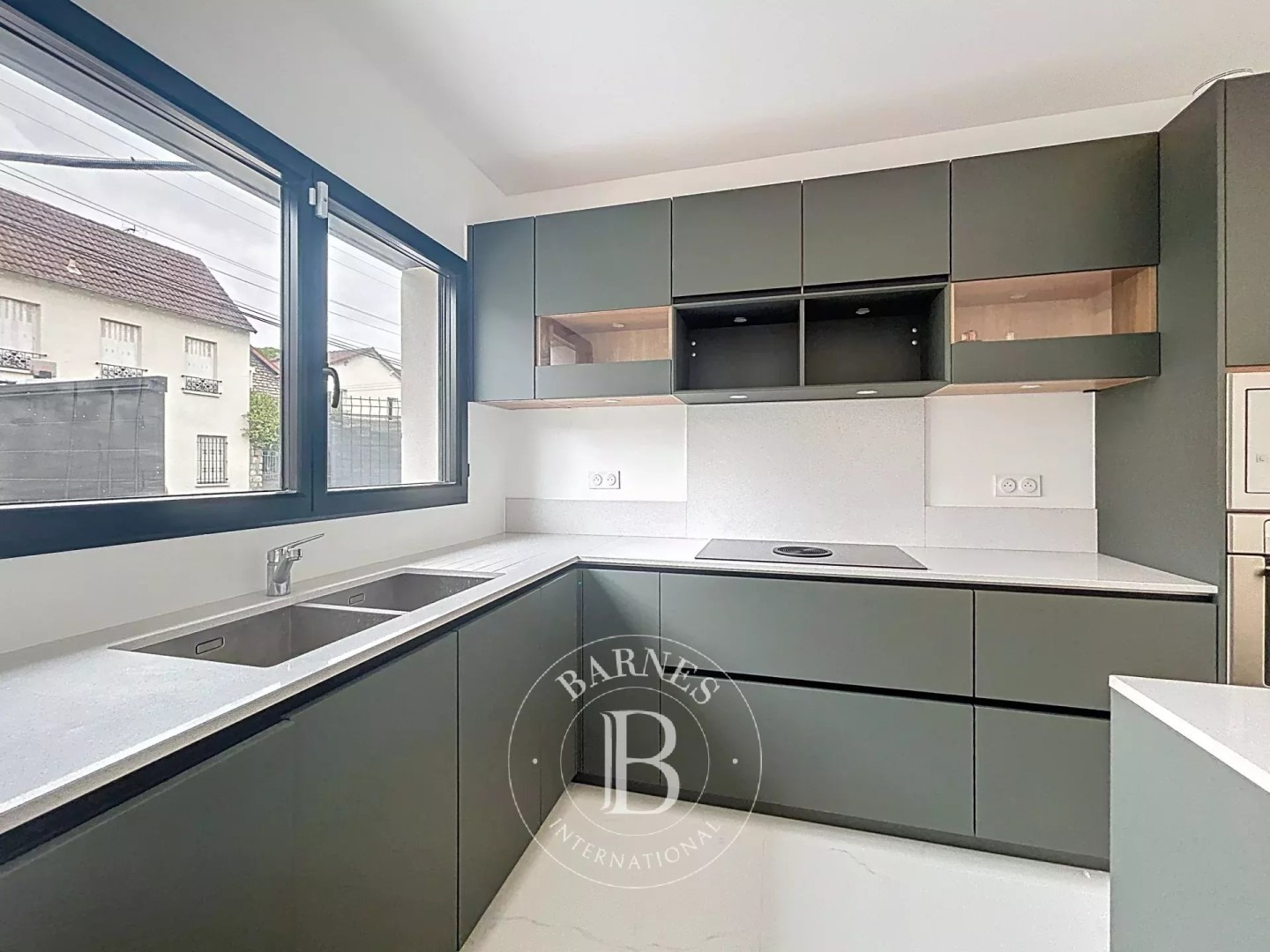 Le service location de la Maison BARNES vous propose ce bien :
