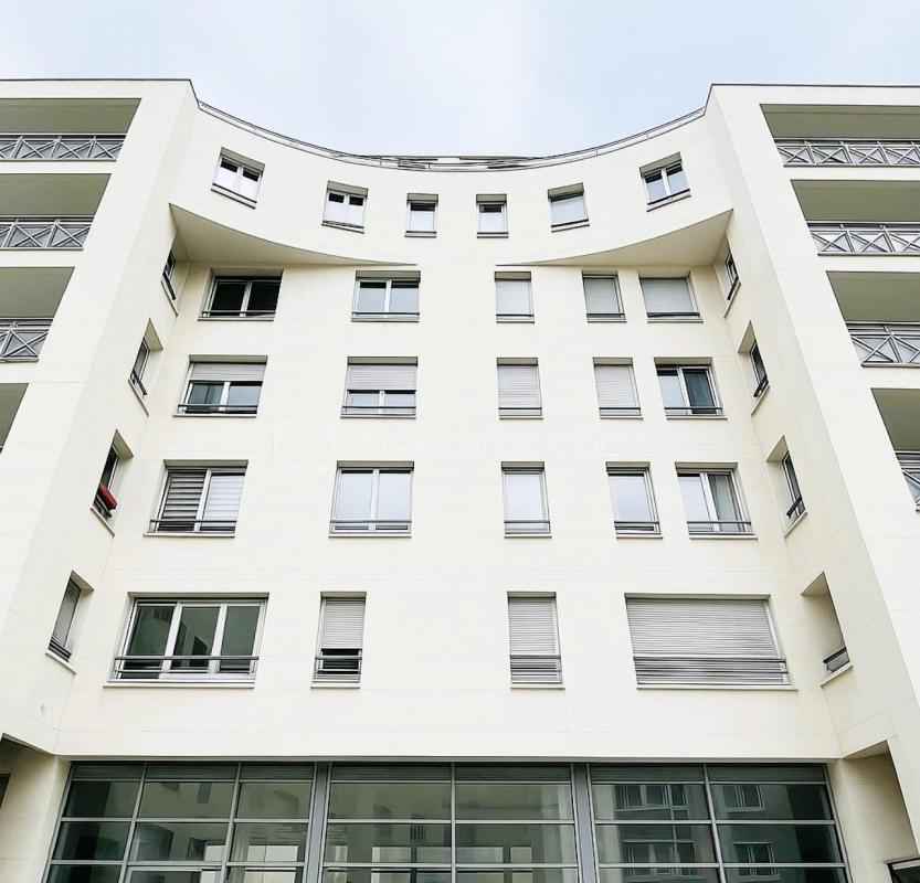 Studio 24 m² lumineux sécurisée Charenton le Pont proche Paris