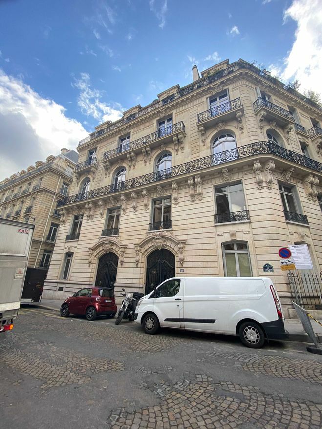 Location appartement 10 m² avec ascenseur à Paris 8ème