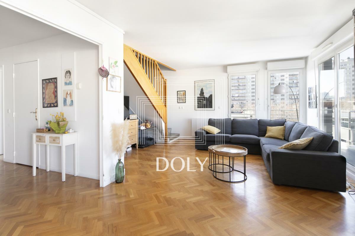 APPARTEMENT 5 PIÈCES AVEC TERRASSE 30M2 - DERNIER ÉTAGE- CLICHY-LA-GARENNE