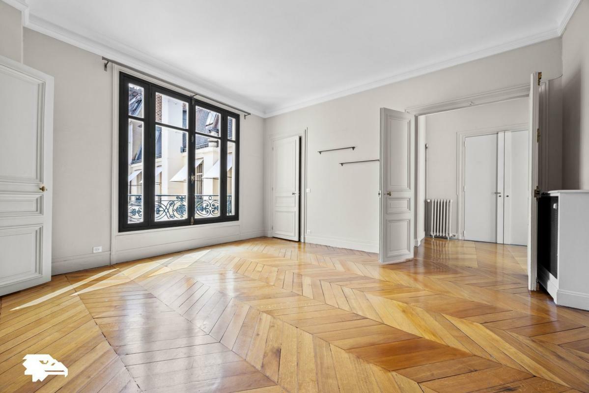 4762 - Vente Appartement - 4 pièces - 114 m2 - Paris (75) - Monceau / Wagram