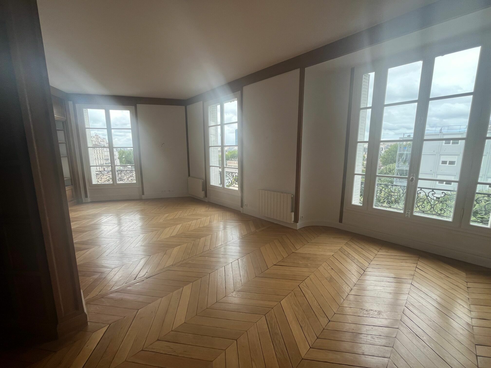 High-end apartment with a view, 113 sqm - Paris 4th (Quai aux Fleurs)