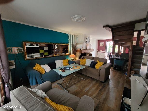 Single-family home 110 sqm Beregovoy neighborhood 359,000€