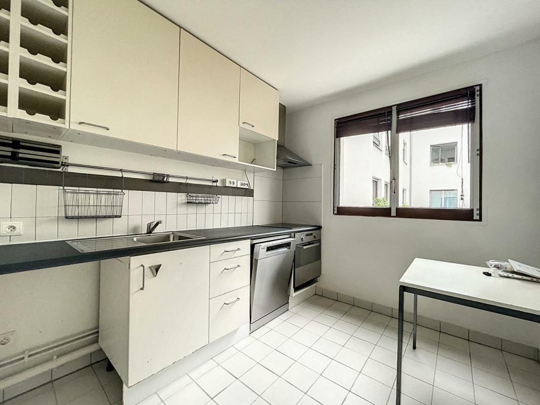 Appartement PARIS 3 pièce(s) 55.85 m2