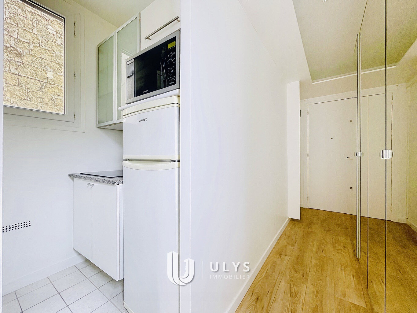 Martyrs - Vacant Studio 31 sqm renovated