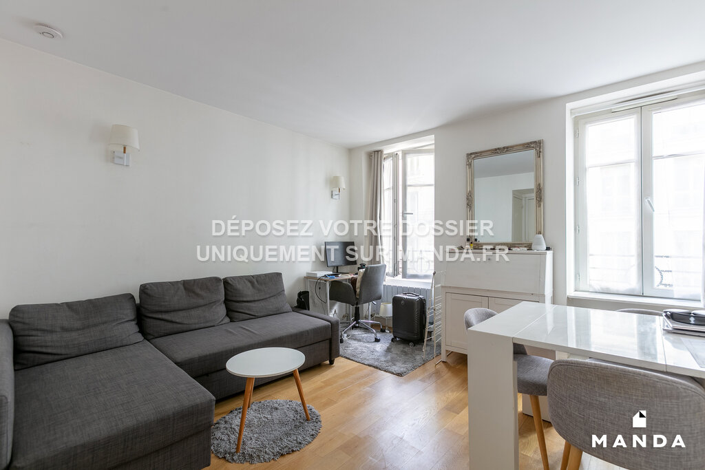 Bright furnished T2 29sqm in Paris 9 near Gare Saint-Lazare
