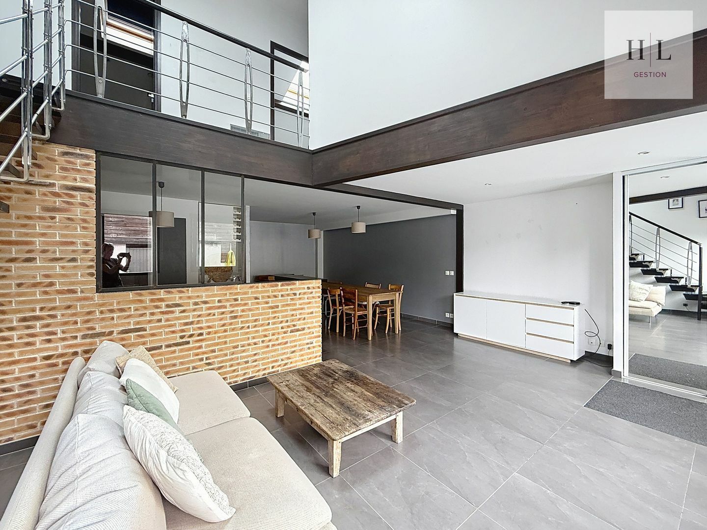 Loft meublé de 95m2 à Fontenay sous bois