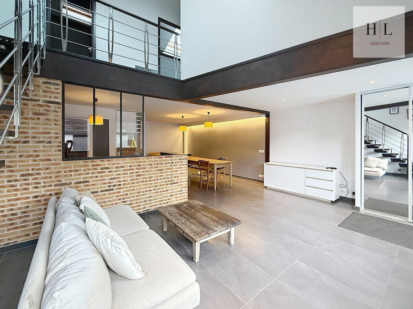 Loft meublé de 95m2 à Fontenay sous bois