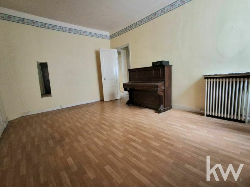 VENTE : appartement de 6 pièces (151 m2) avec garage à SAINT