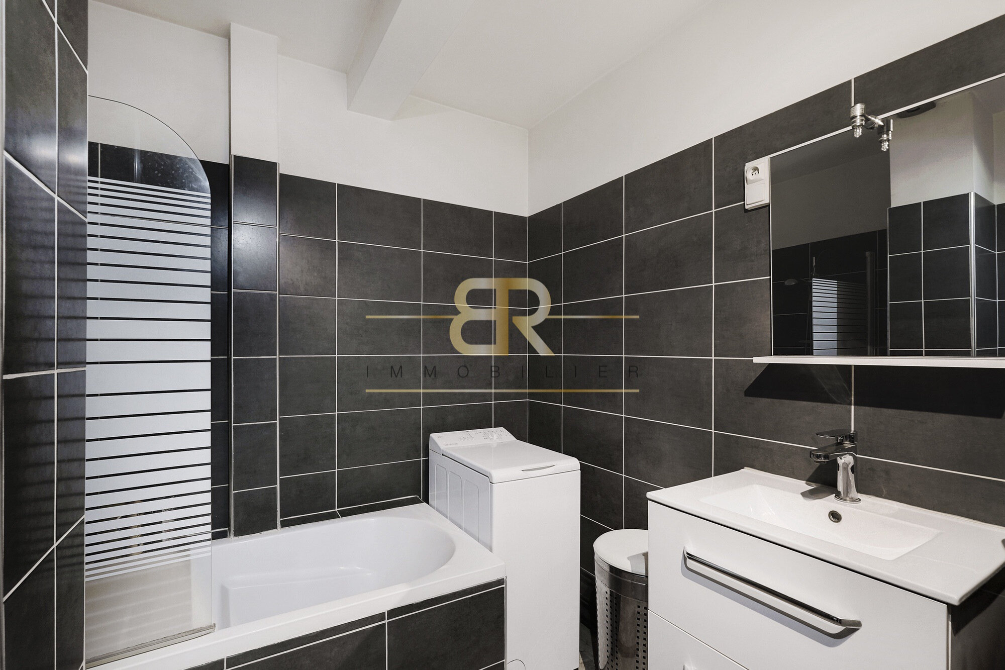 Appartement 3 pièces 58 m2 Quartier Centre / Mairie de C