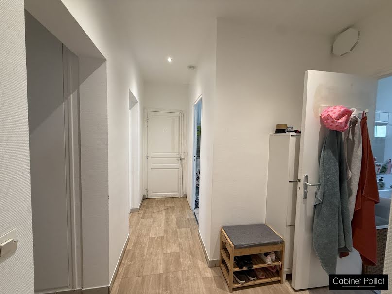 Location appartement 3 pièces 65.11 m2