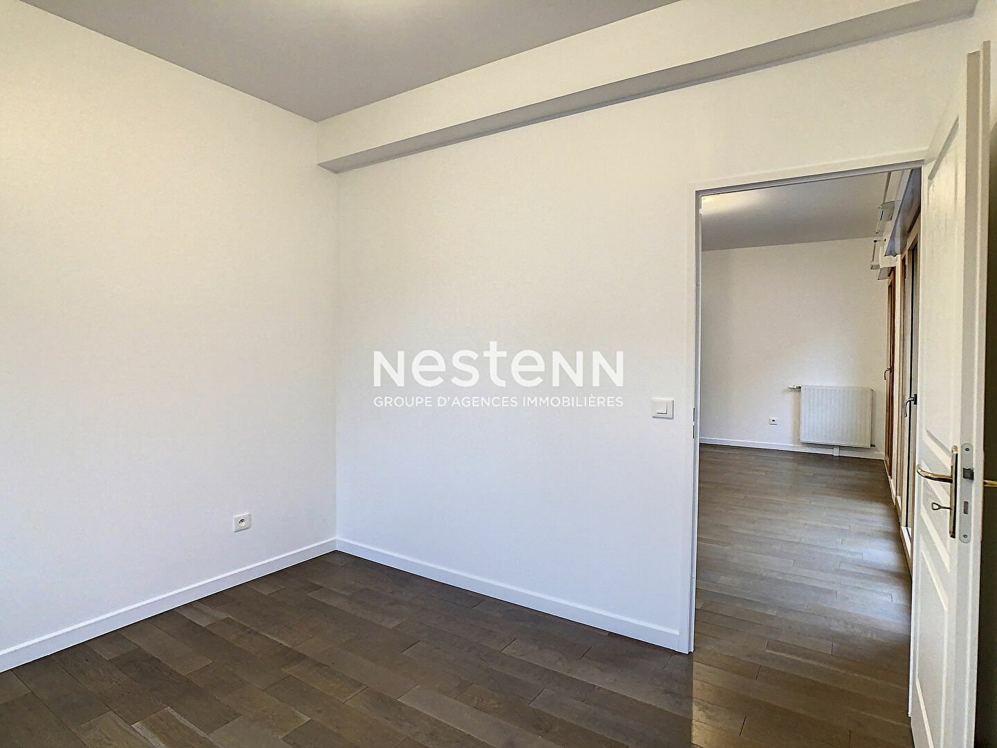 ISSY LES MOULINEAUX - Appartement 3 pièce(s) 53 m2 avec balcon et double emplacement de parking en sous-sol