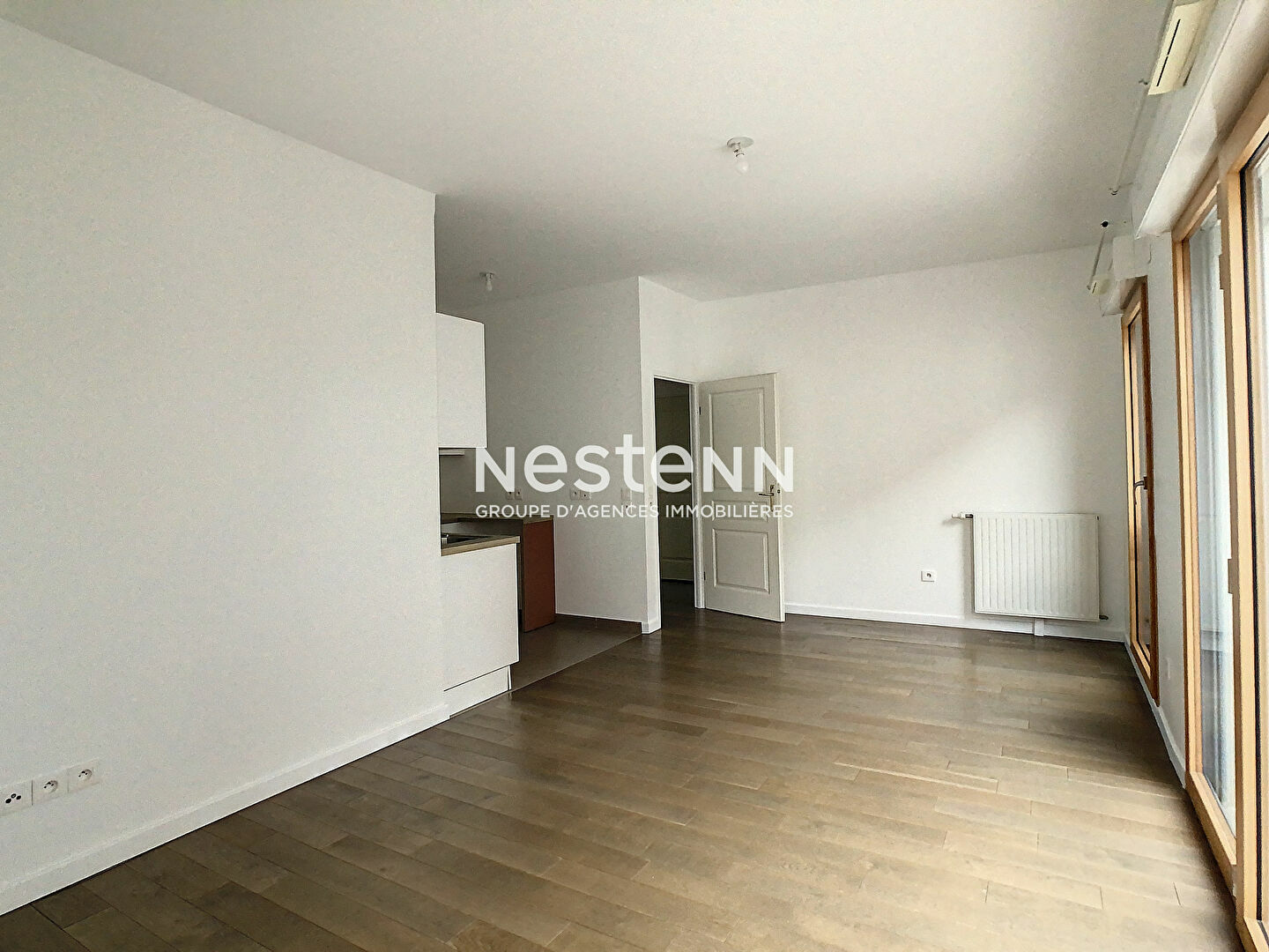 ISSY LES MOULINEAUX - Appartement 3 pièce(s) 53 m2 avec balcon et double emplacement de parking en sous-sol