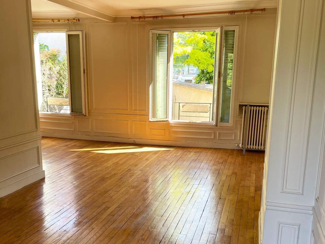 For sale: 150 sqm house in Suresnes.