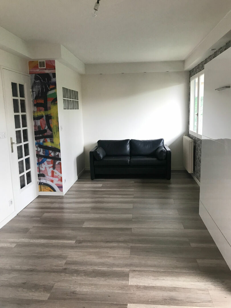 BELLO STUDIO A LIVRY GARGAN