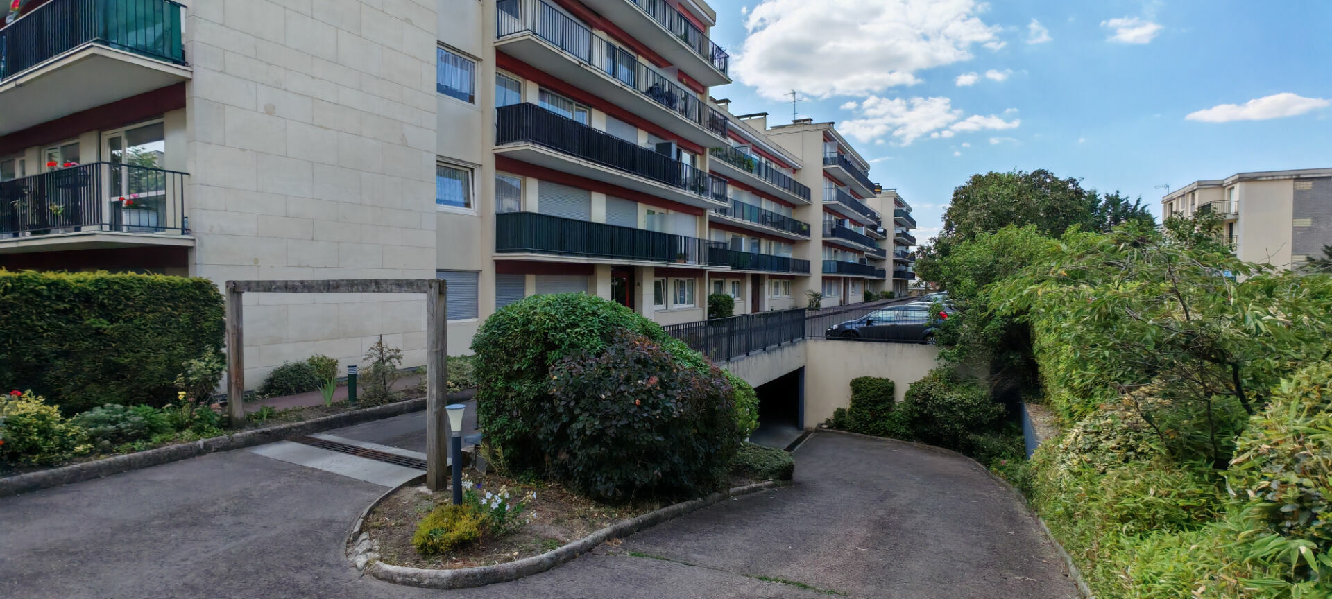 Studio 25 m² lumineux avec box fermé à Livry Gargan 93190