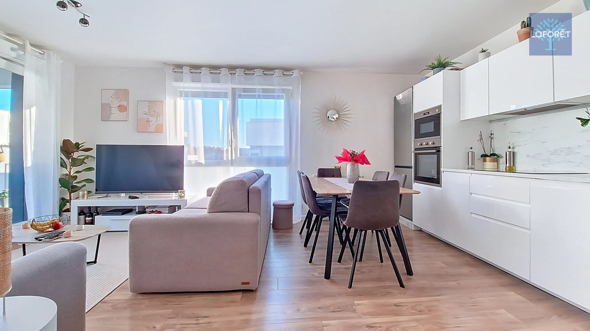 apartment for sale at €305,000, 62 sqm