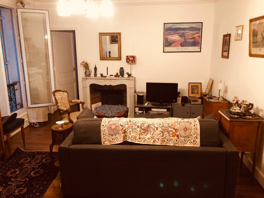 T2 47 sqm Quiet Courtyard Paris 17 Charming Third Floor