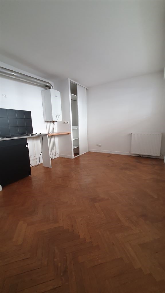 22sqm Apartment for Rent, Ideal for Investors in Levallois Perret