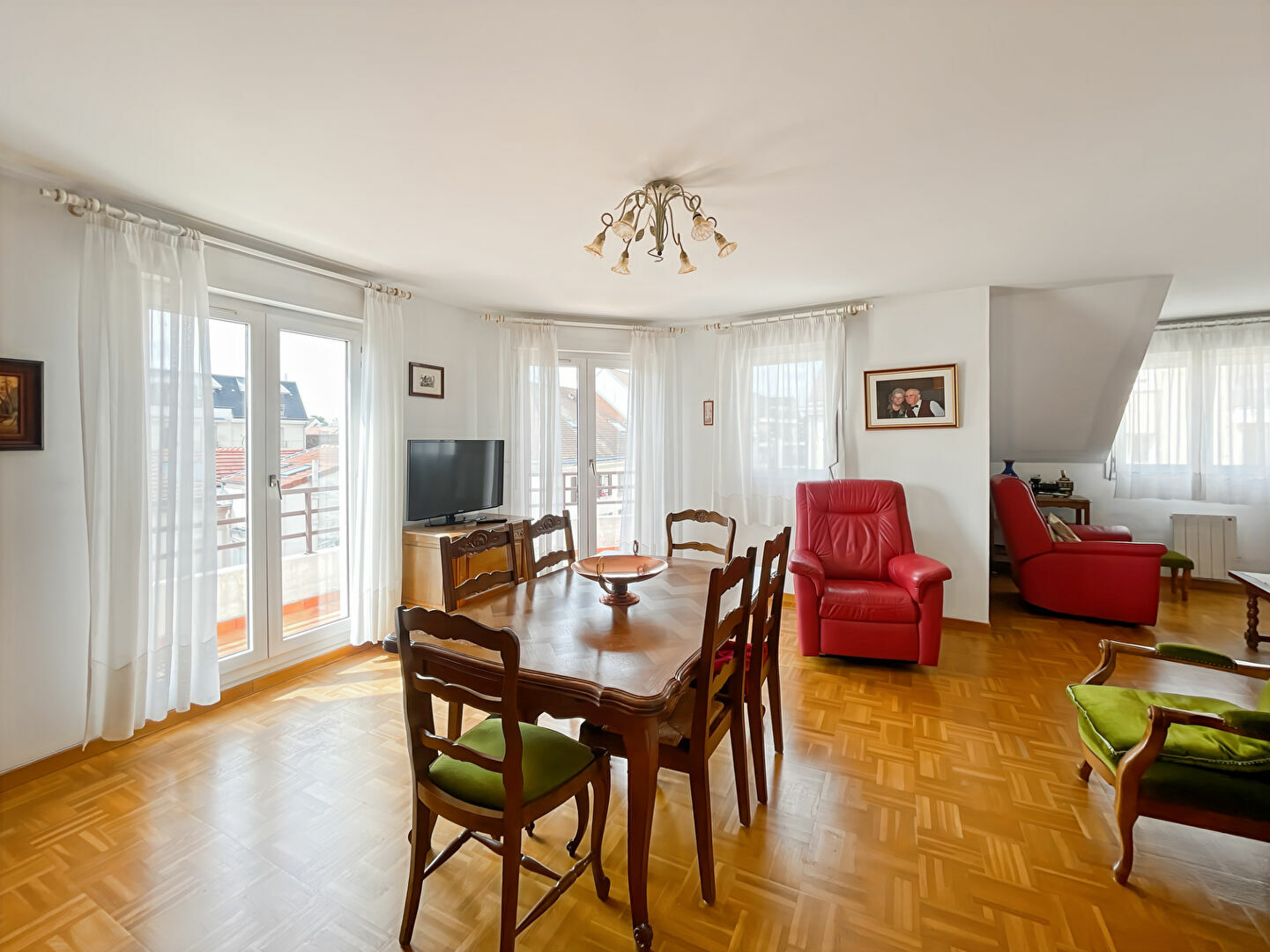Duplex Apartment 131 sqm 5 Rooms Antony Top Floor