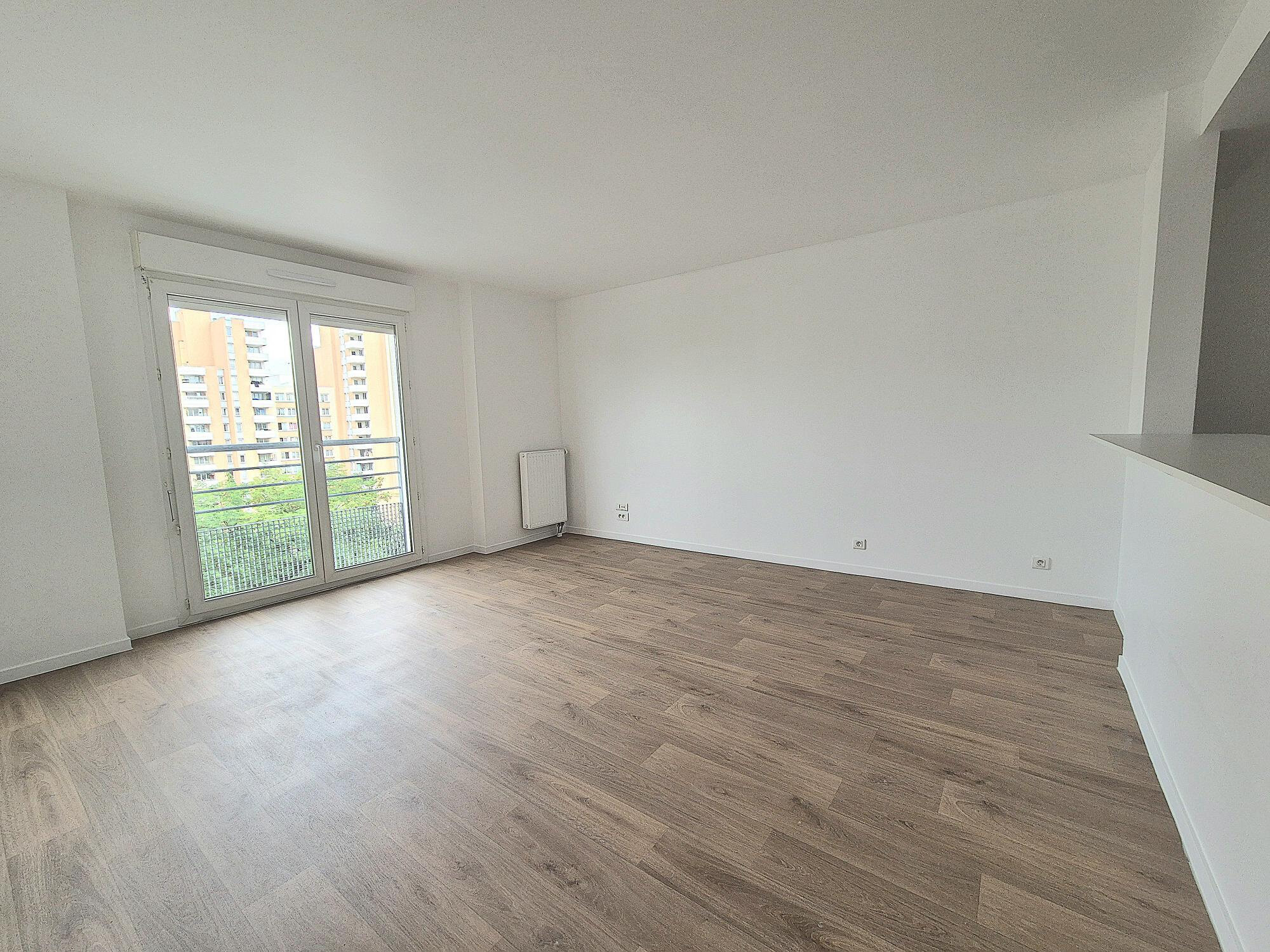 Appartement 3 pièces 58 m² lumineux 6ème étage Créteil