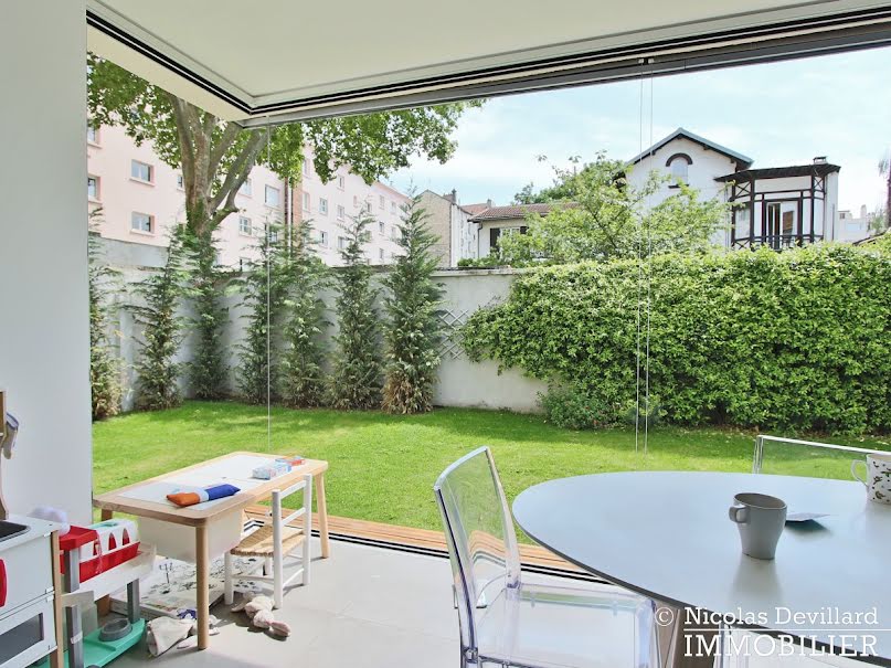 Rental house 8 rooms 230 sqm