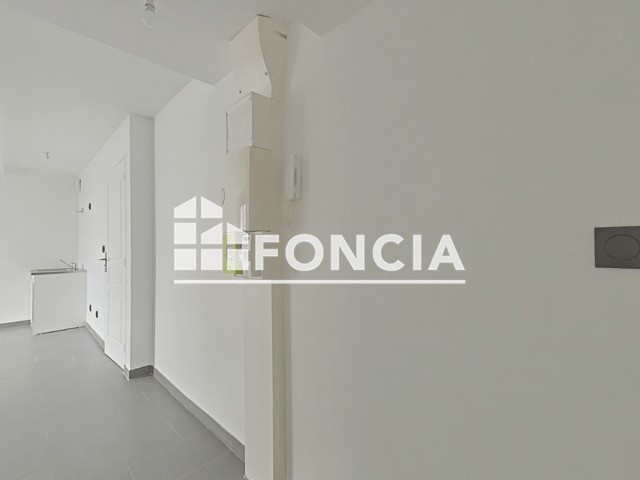 Location appartement 26m2 étage 3 à Tremblay en France 93290