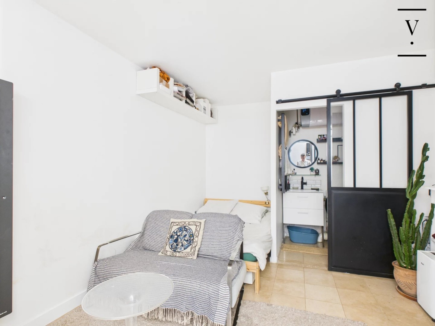 For sale, a 24 sqm apartment in PARIS 12.