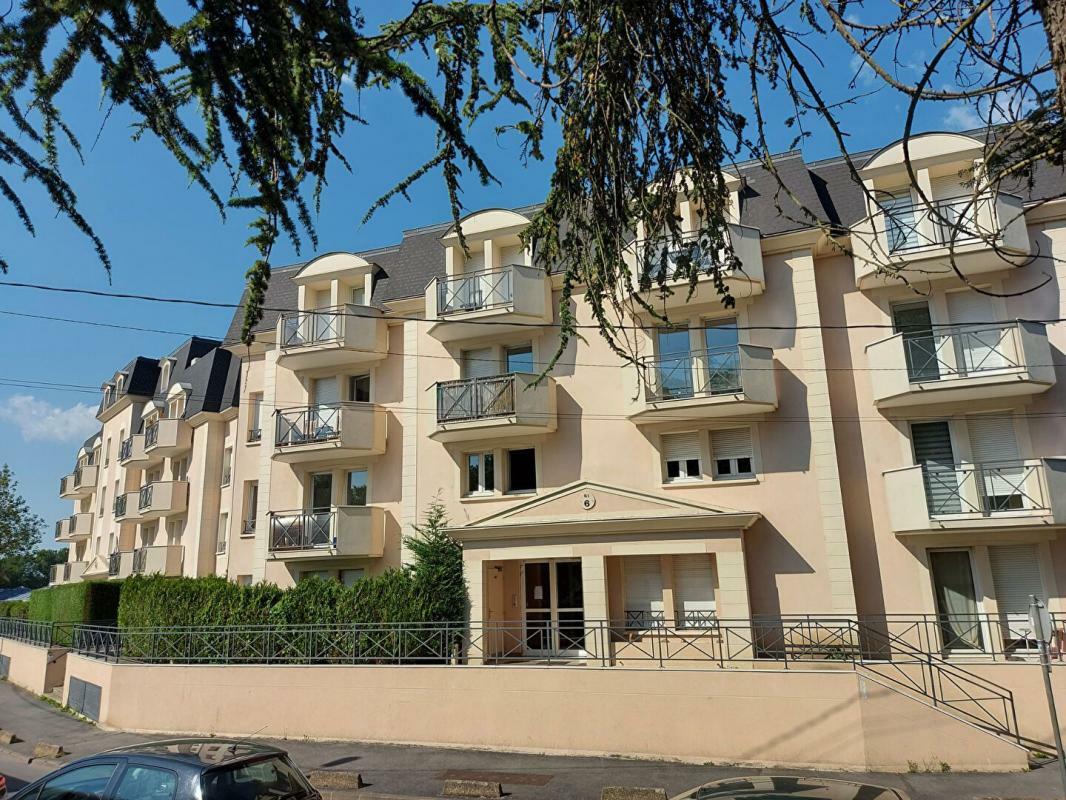 Appartement 26 m² avec balcon à Pontault-Combault 77340