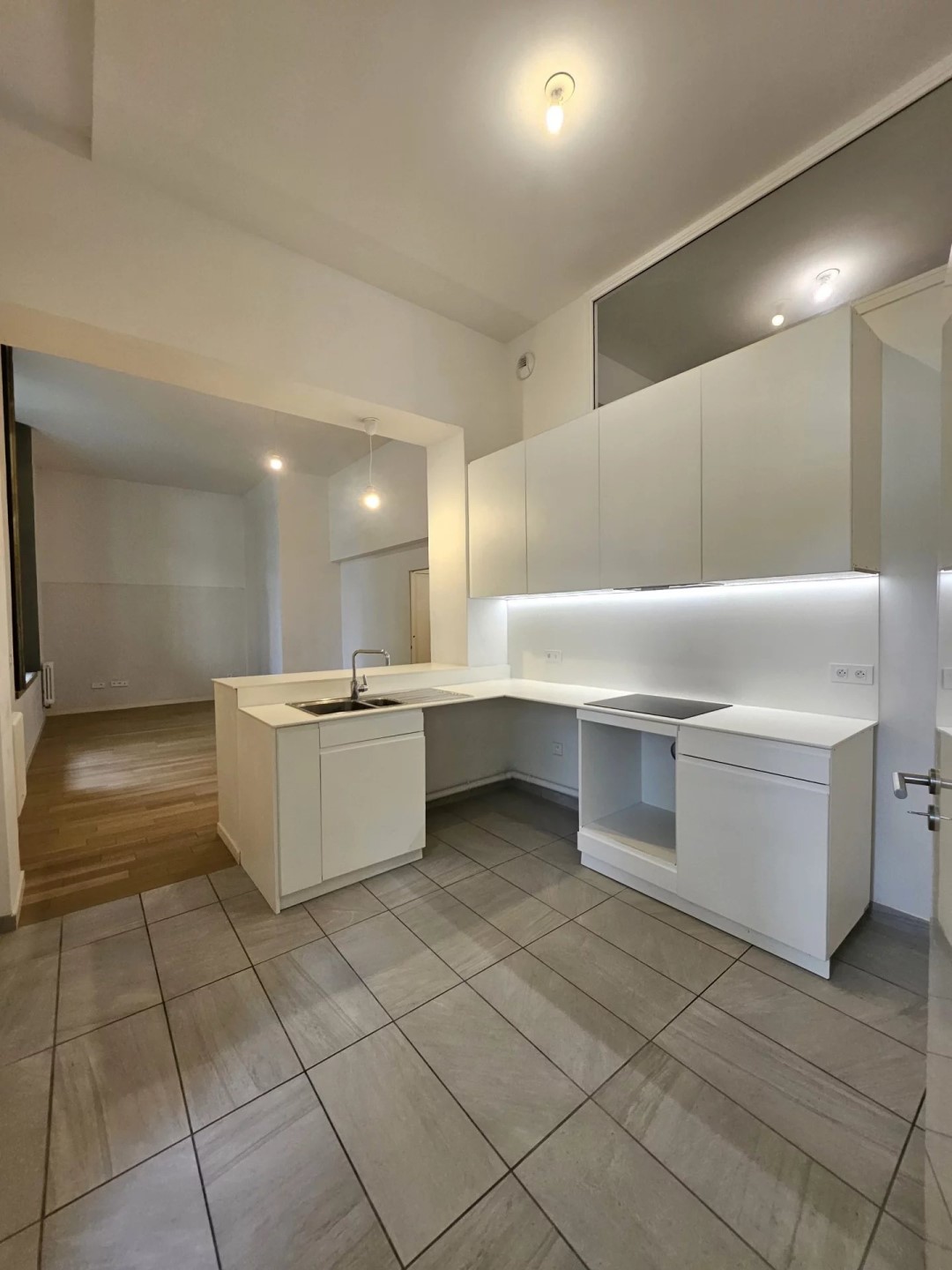 85sqm apartment for rent in PARIS 12