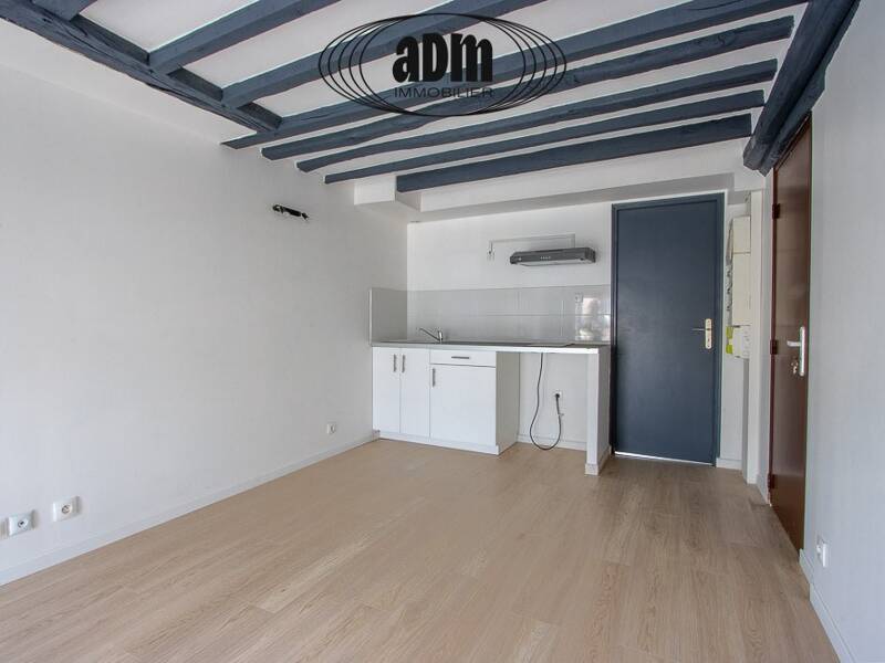 Studio 21 sqm with kitchenette for rent in Meaux 77100