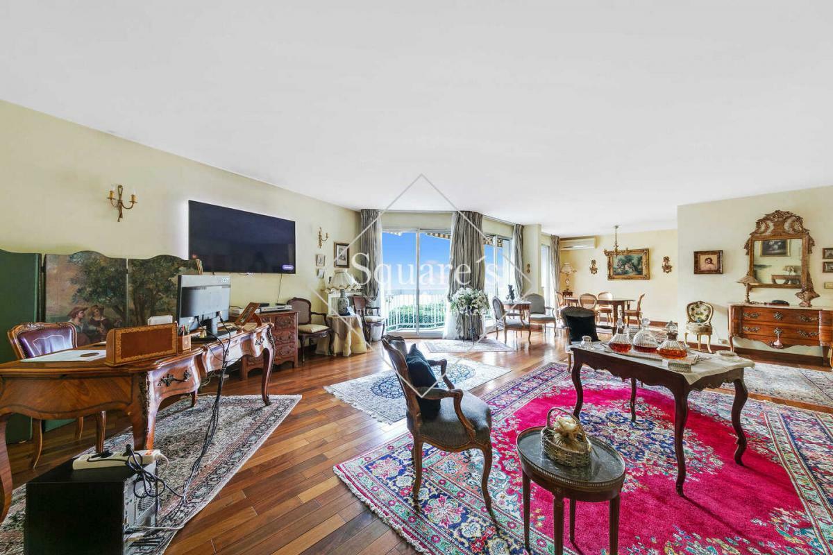 Sale apartment of 146sqm in NEUILLY SUR SEINE
