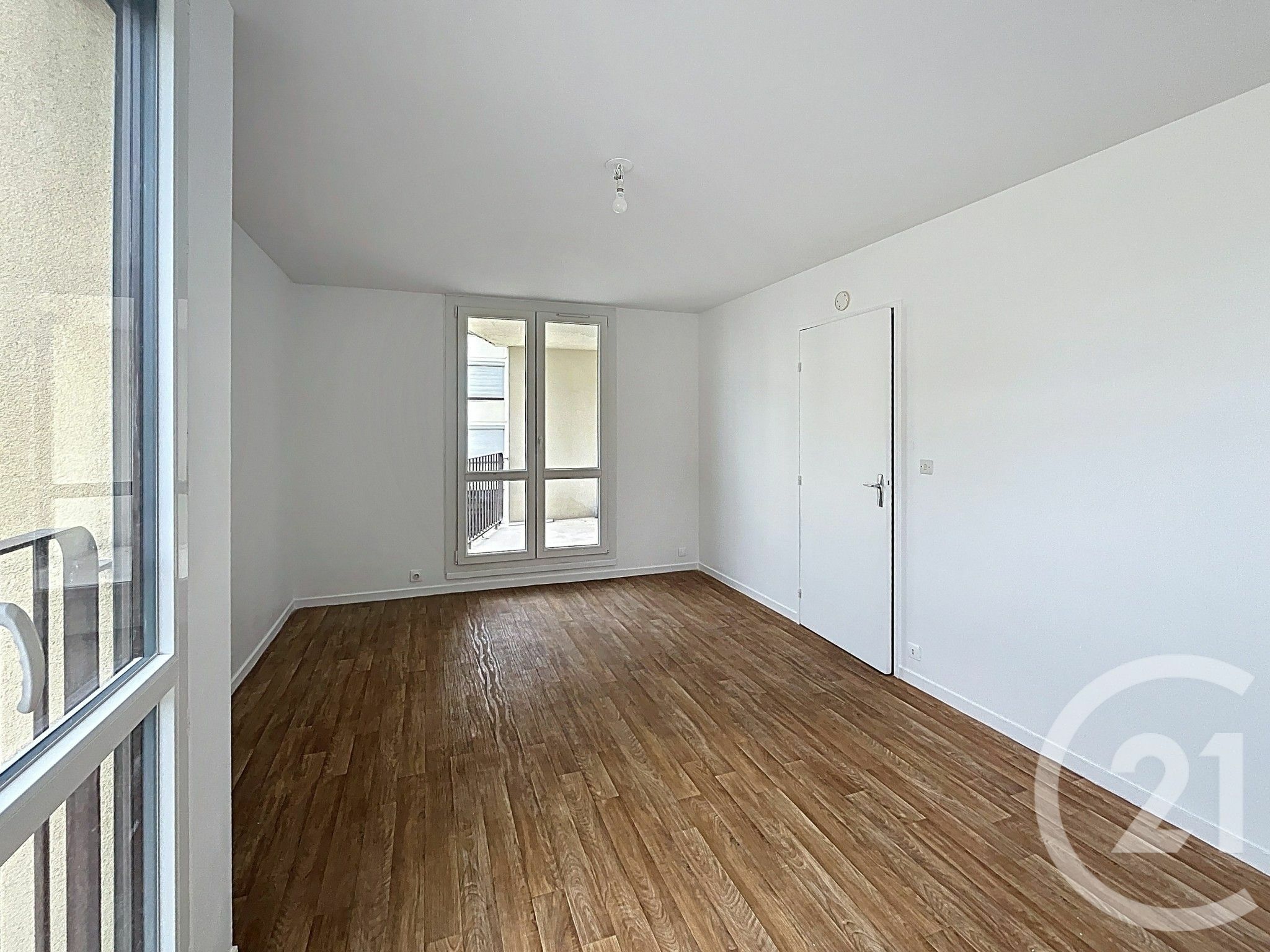 For sale, 52sqm apartment in Arpajon.