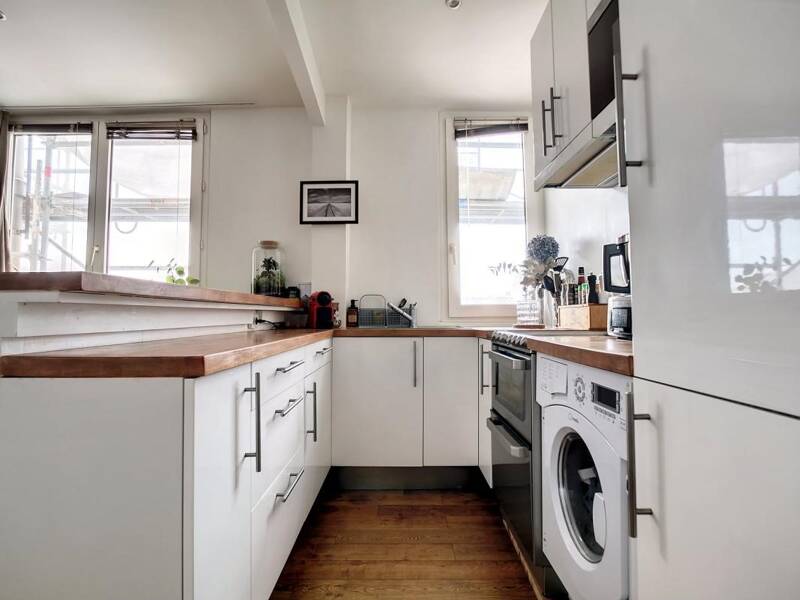 28 sqm apartment for rent in PARIS 20.
