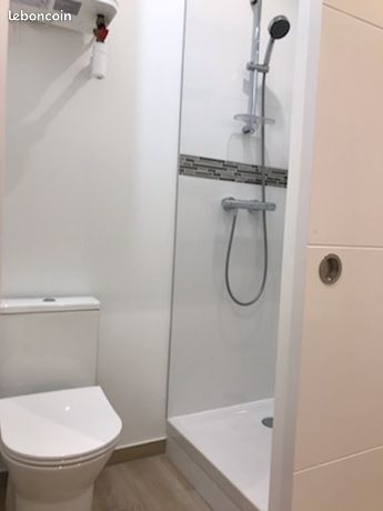 Studio in excellent condition - Metro 13/14, RER C, tram - Lively neighborhood