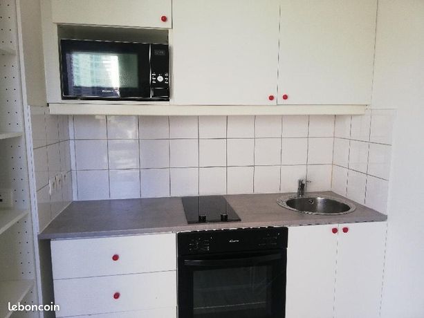 استوديو مفرو Furnished avec موقف سيارات