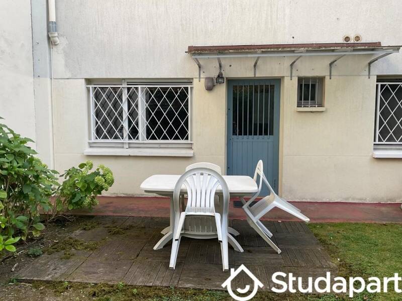 22 sqm apartment for rent in SEVRES