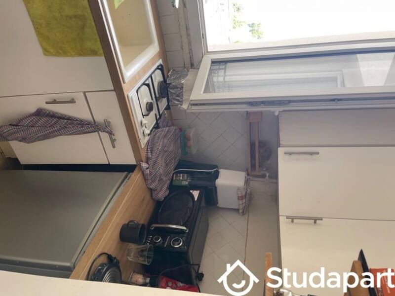 Location of a 17sqm apartment in PARIS 20