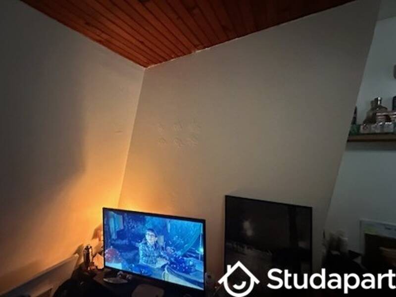 Studio apartment of 17 sqm in PARIS 18.