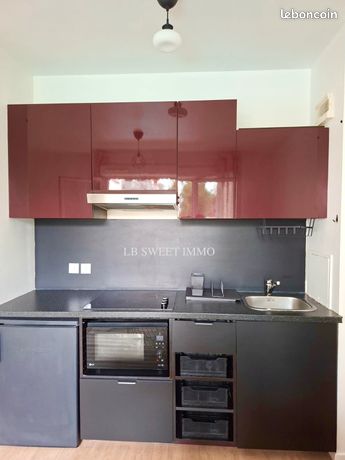 New furnished studio, bright, quiet, and well-located.