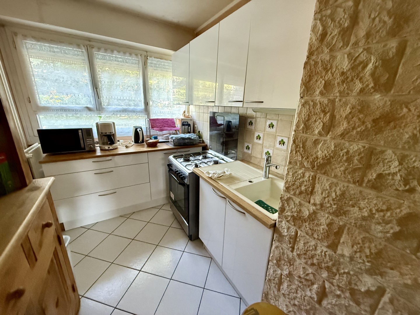For sale, 63 sqm apartment in Palaiseau.